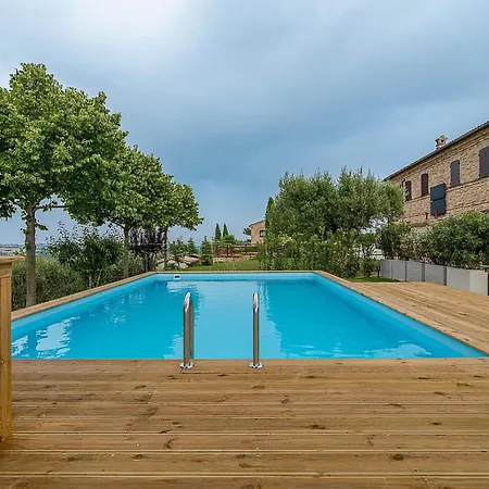 Modern House With Pool Overlooking Hills Montelupone